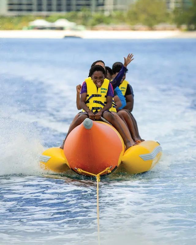 banana-bort-ride